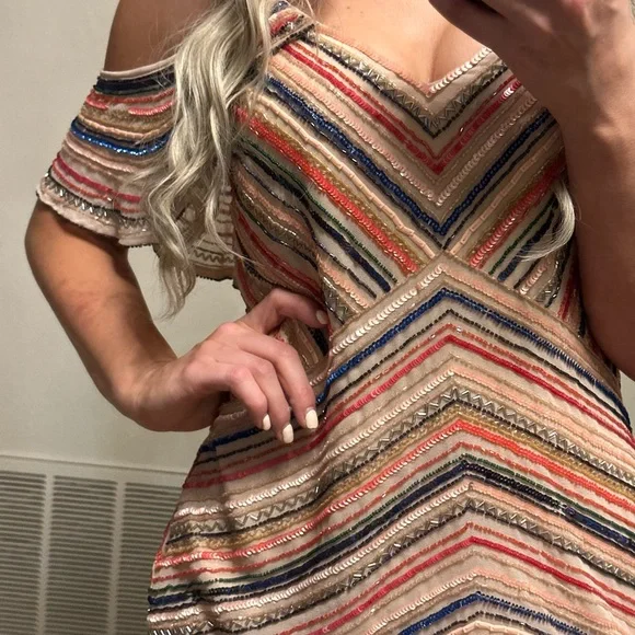 $498 Parker Jerry Dress Size small cold shoulder Draped sleeve beaded dress - Picture 9 of 16